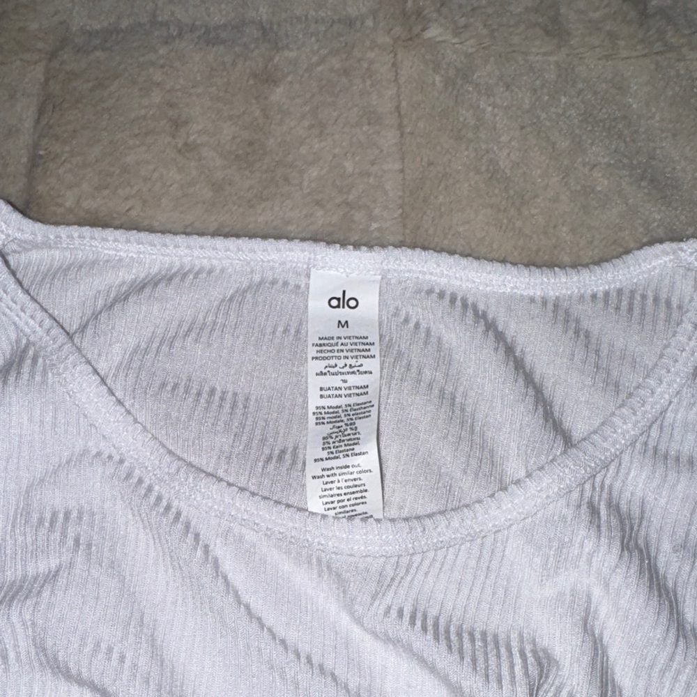 Alo Gather Long Sleeve - Picture 5 of 8